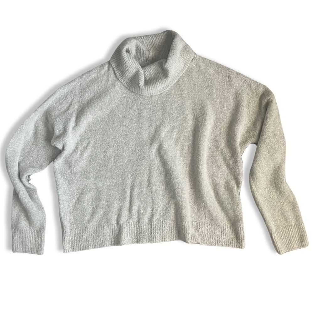 Daytrip Buckle Zipper Back Turtleneck Sweater - Medium